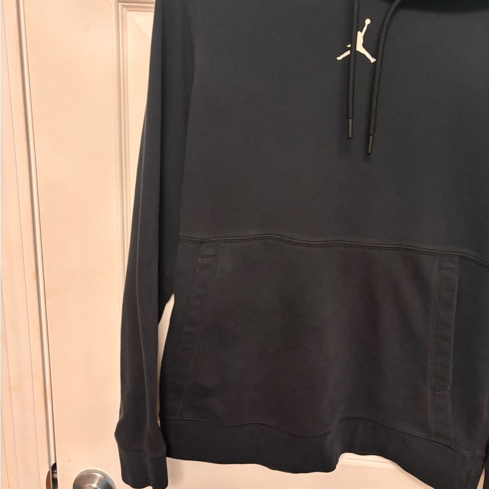 Jordan Black Hoodie with White Jumpman - Picture 4 of 11